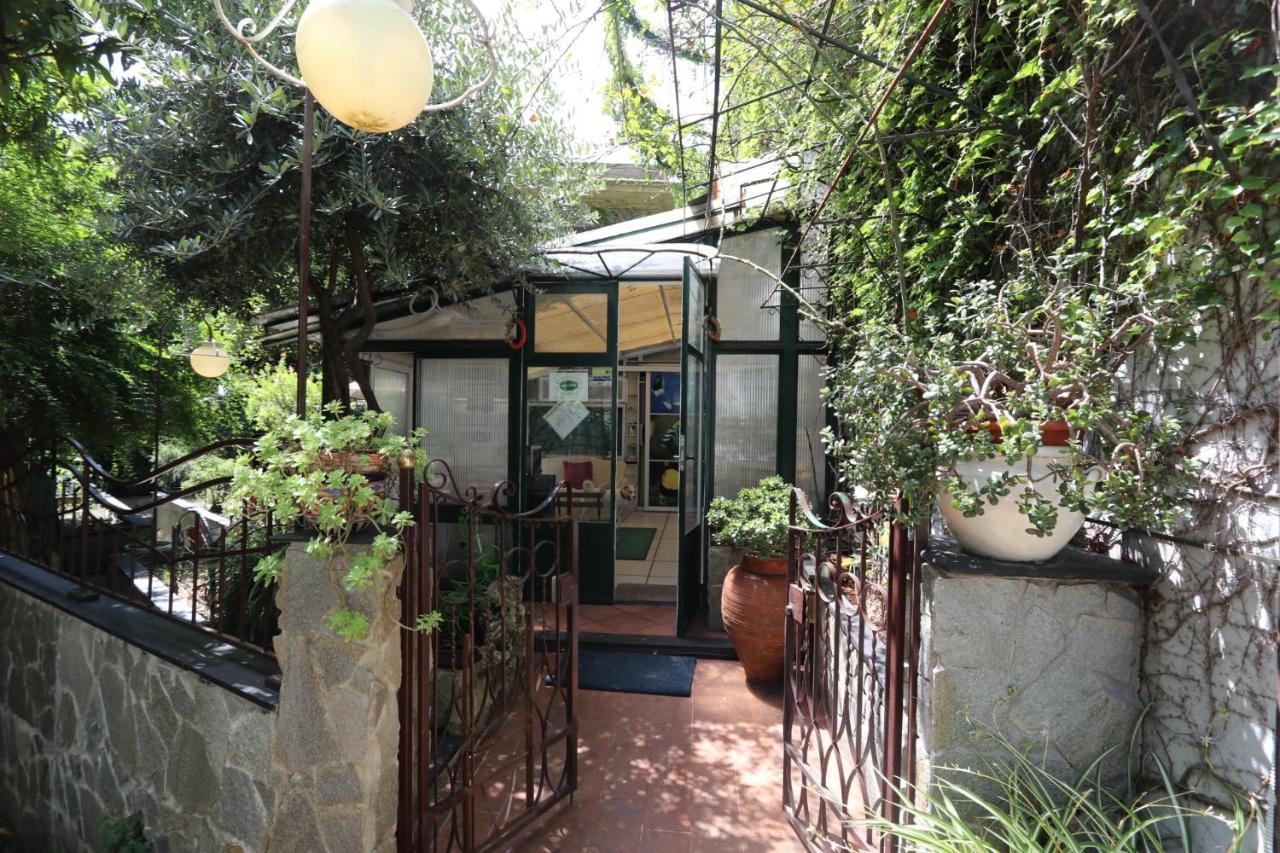 Villa Azzurra - Genova Resort Accomodations Esterno foto